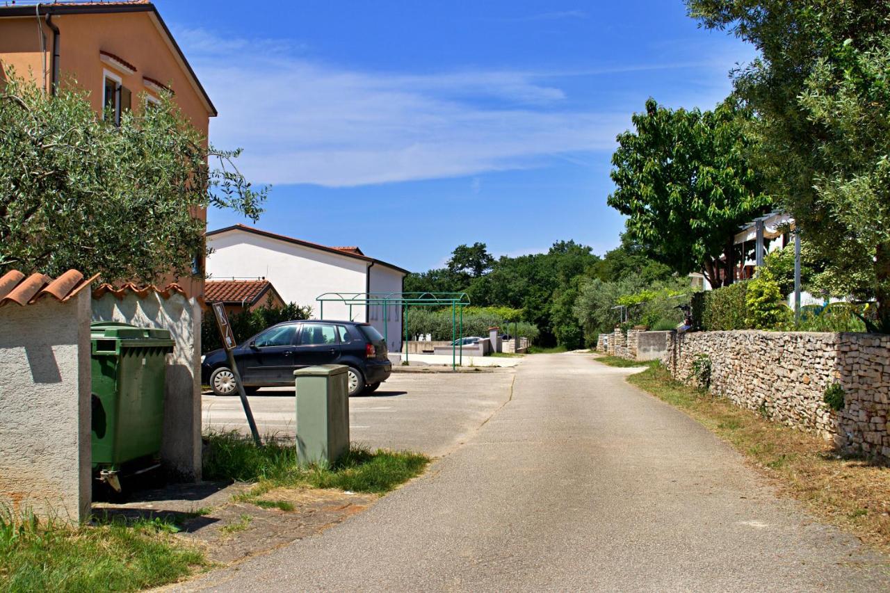 Apartments Kanegra Umag Exterior photo
